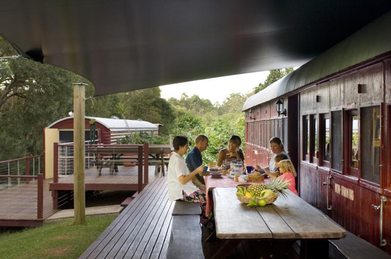 Glass House Mountains Ecolodge מראה חיצוני תמונה